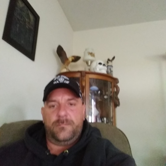 Profile Picture of Mike Little (@ml8389793) on Poshmark