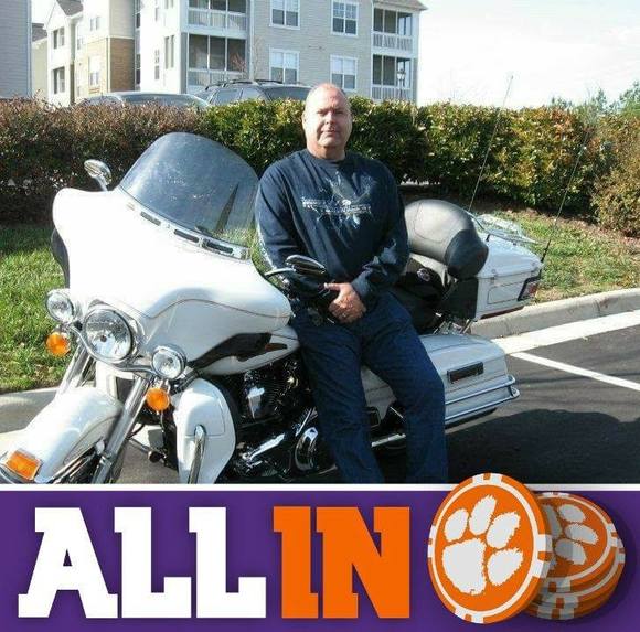 Profile Picture of Jeff Worley (@ejw2522) on Poshmark