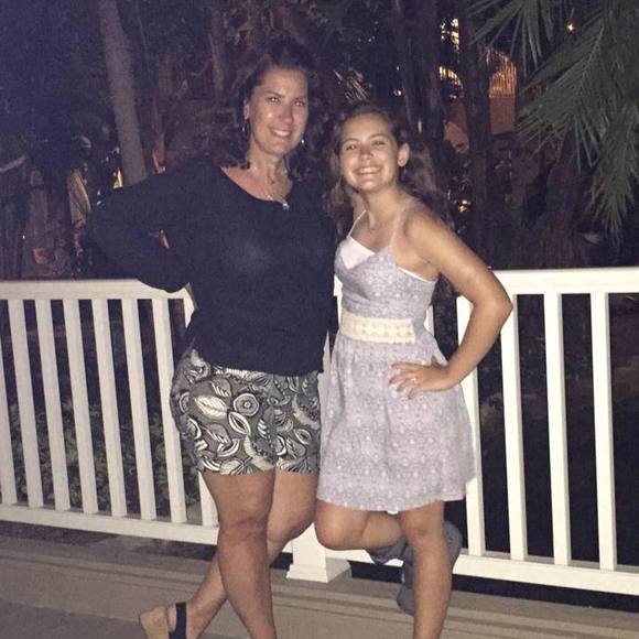 Profile Picture of Tara Caffarella (@taraadeanc) on Poshmark