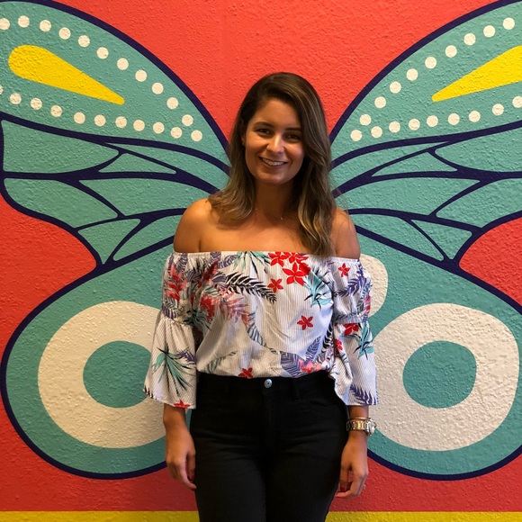 Profile Picture of Maya Silva (@m822) on Poshmark