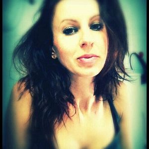 Profile Picture of Alina Sopron (@alinaalin) on Myspace