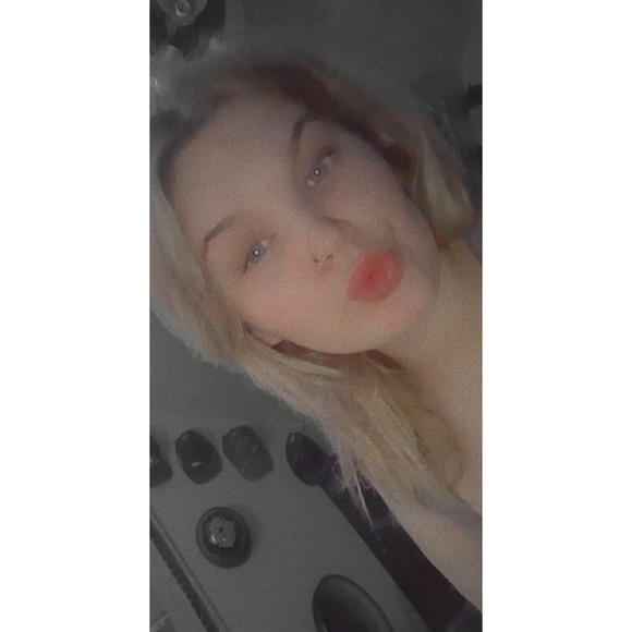 Jazmine Harper - Poshmark Profile Picture of Jazmine Harper (@jazharper14) on Poshmark