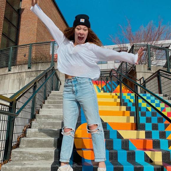 Audry Goram - Poshmark Profile Picture of Audry Goram (@audry2002) on Poshmark