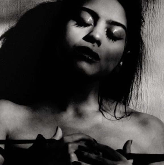 Profile Picture of Alice Flores (@aliceflores601) on Poshmark