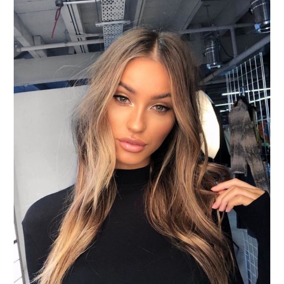 Profile Picture of Marilyne Trudeau (@mariieoo) on Poshmark