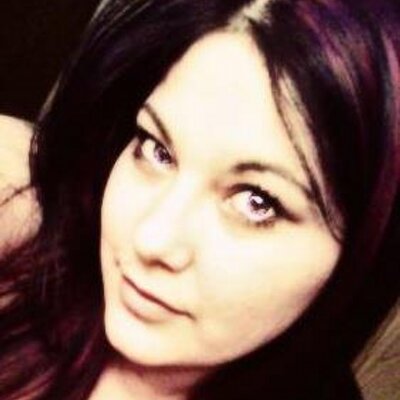 Profile Picture of Julia (@juliamann01) on Twitter