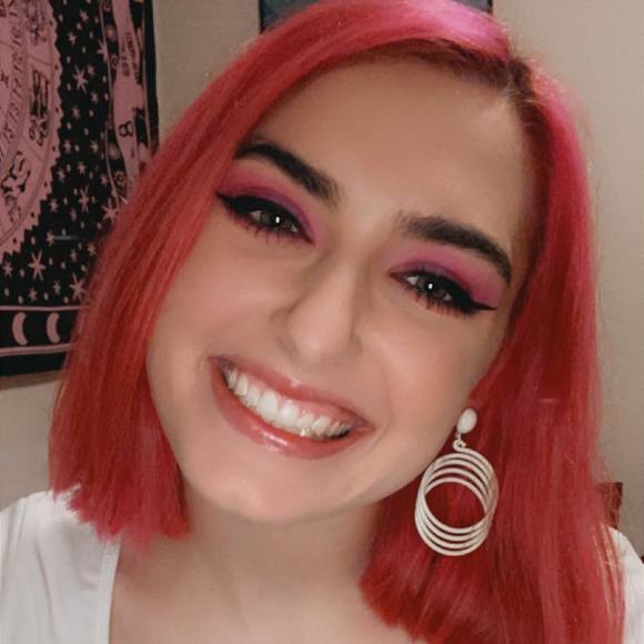 Profile Picture of Amy Yannone (@amyyannone) on Poshmark