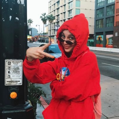 Profile Picture of Emms (@laura81954926) on Twitter