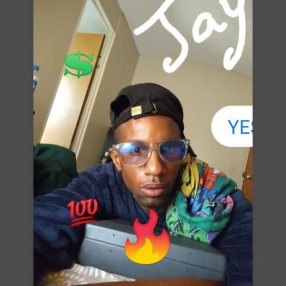 Profile Picture of Javaris Elam (@elamjavaris) on Poshmark