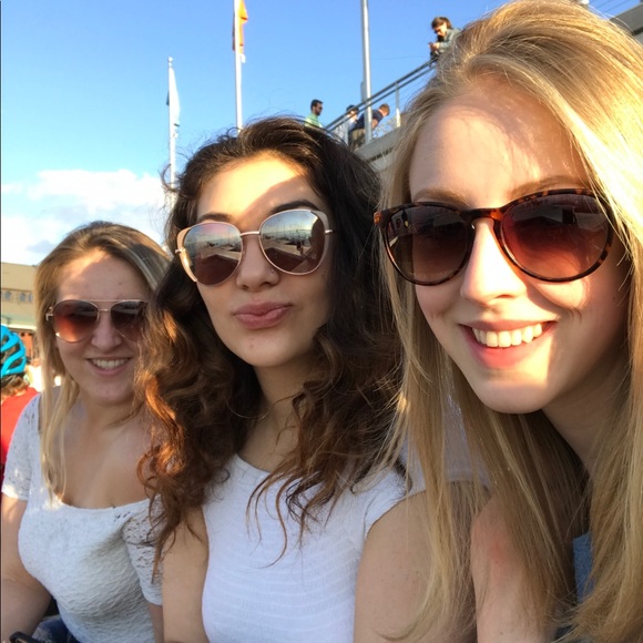 Profile Picture of Allison Chapman (@afionacha) on Poshmark