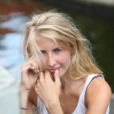 Profile Picture of Heather Zach (@HeatherZach) on Twitter