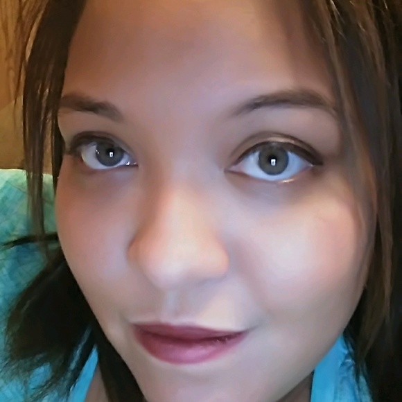 Profile Picture of Erikka Dalton (@erikka_leigh) on Poshmark