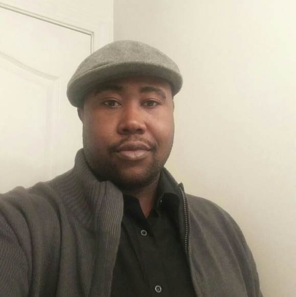 Profile Picture of Lance Epps (@lepps202) on Poshmark
