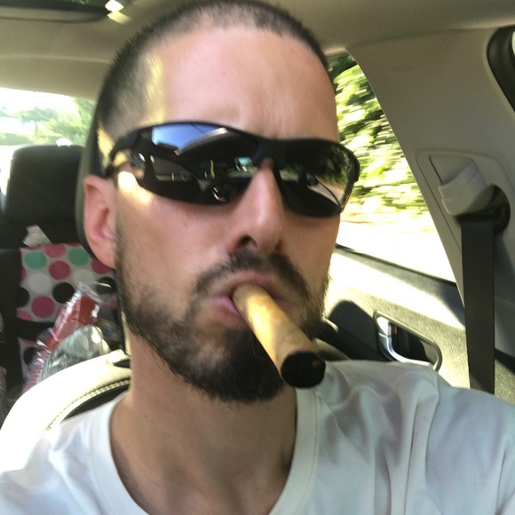 Profile Picture of Jerry Cook (@jcook682) on Poshmark