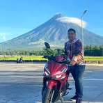 Profile Picture of Eugene Manuel (@NaJin08) on Facebook