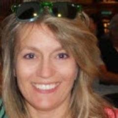 Profile Picture of Deanna Olson (@DeeMaire11) on Twitter