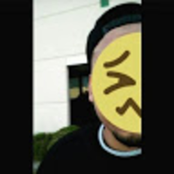 Profile Picture of Carlos Mancia (@losxdgaf) on Poshmark