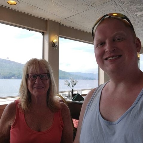 Kevin Thorman - Poshmark Profile Picture of Kevin Thorman (@kcthorman19) on Poshmark