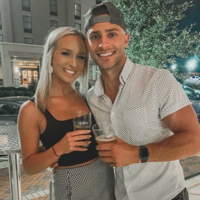 Profile Picture of Linds (@linbri68) on Twitter