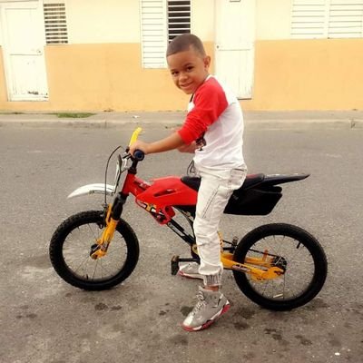 Profile Picture of Justin Concepcion (@JustinConcepc14) on Twitter