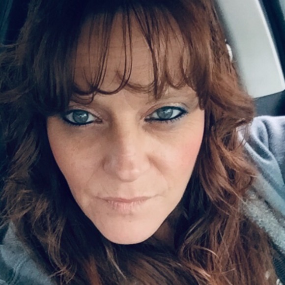 Profile Picture of Barbara Carlton (@babz1974) on Poshmark