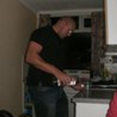 Profile Picture of Steve Bratt (@theox34) on Twitter