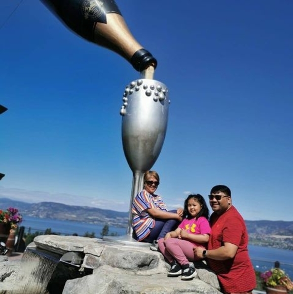 Profile Picture of Arlene Rigor (@champagne1018) on Poshmark