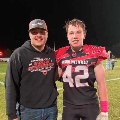 Profile Picture of Jess Mcmahon (@jessmcmahon17) on Twitter