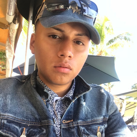 Profile Picture of Cesar Carballo (@originalcesar) on Poshmark