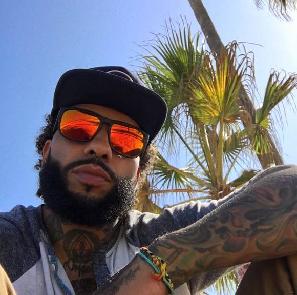 Profile Picture of Nicolas Mitchell (@nicksworldtour) on Poshmark