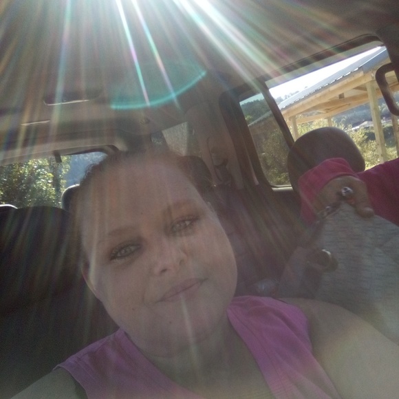 Carrie Bonenberger - Poshmark Profile Picture of Carrie Bonenberger (@chottlady01) on Poshmark