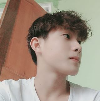 Profile Picture of Nguyễn Quang (@Nguy&) on Facebook