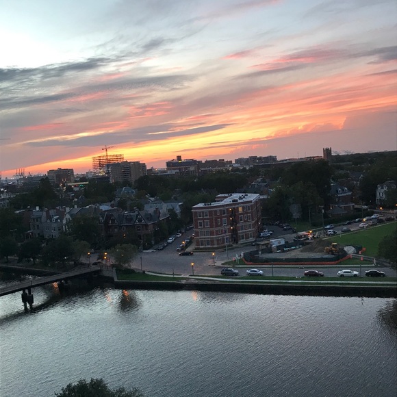 Profile Picture of David Fenstermaker (@757david) on Poshmark