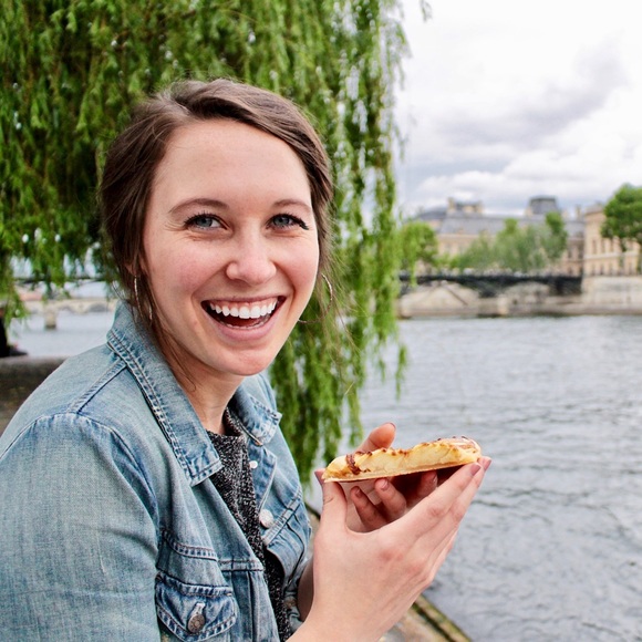 Profile Picture of Alex Pekarek (@alex_makar) on Poshmark