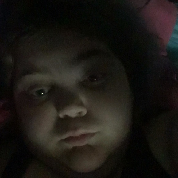 Profile Picture of Alexandria Hardy (@alexandriaha846) on Poshmark