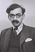 Profile Picture of Moshe Pearlmanon Wikipedia