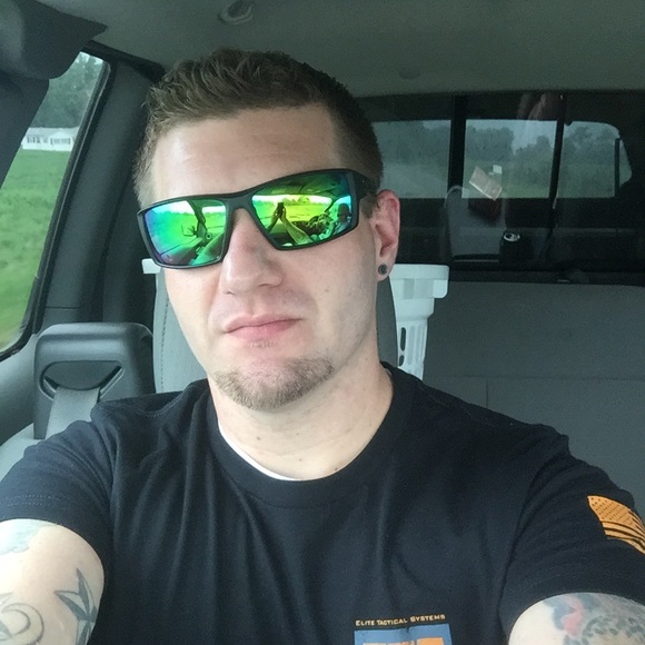 Profile Picture of Rodger Forthman (@rodgerdale1991) on Poshmark