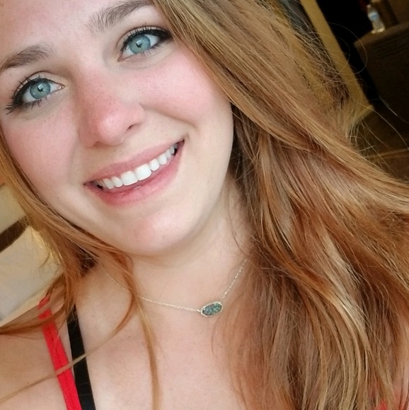 Profile Picture of Alexandra Marsolek (@a_marsolek) on Poshmark