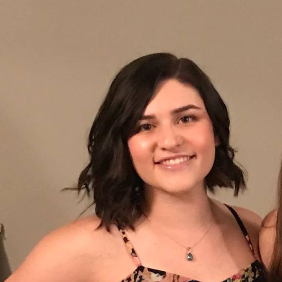 Profile Picture of Marissa Betsill (@marissabetsill) on Poshmark