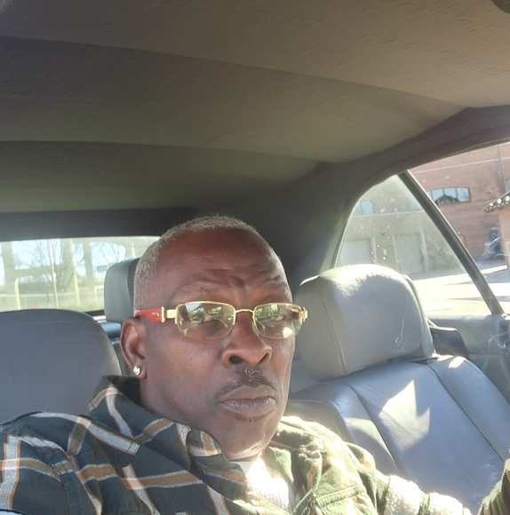 Profile Picture of Vincent Patrick (@vincent_patrick) on Poshmark