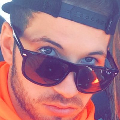 Profile Picture of Nick Macdonald (@nmac890) on Twitter