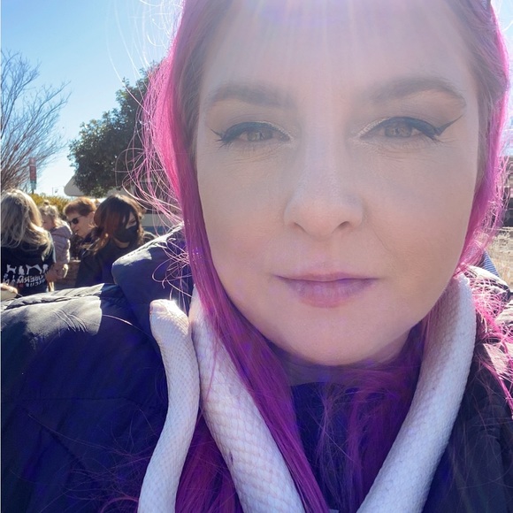 Profile Picture of Megan Torkildson (@dandylion87) on Poshmark