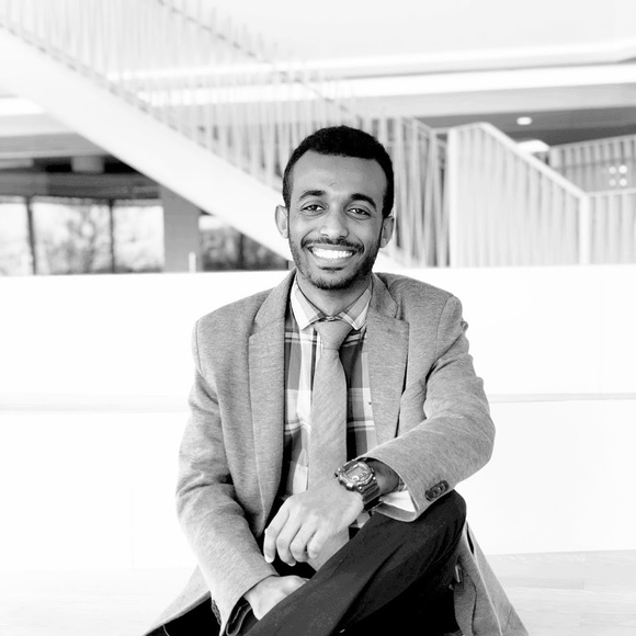 Profile Picture of Henok Kebede (@henoklakew) on Poshmark