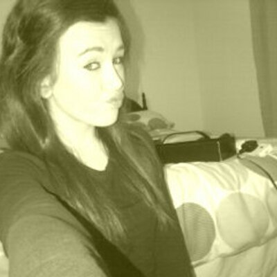Profile Picture of Cora Quinn (@coraquinn987) on Twitter
