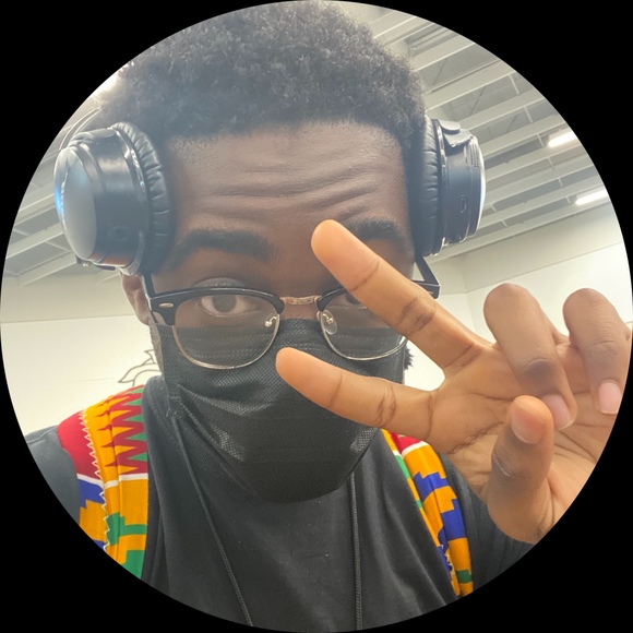 Profile Picture of Milton Fosu (@miltonispoor) on Poshmark