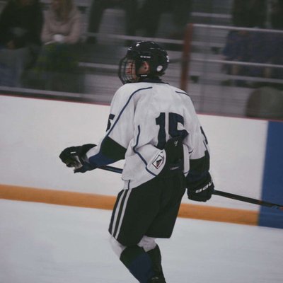 Profile Picture of Seth Robbins (@s_robbins1415) on Twitter