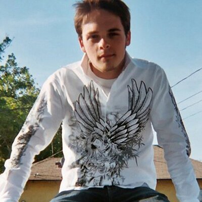 Profile Picture of Derek Rountree (@derekr03) on Twitter