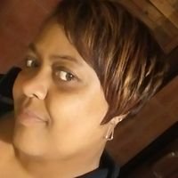 Profile Picture of Donna Moore (@dmarie1068) on Twitter