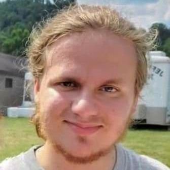 Profile Picture of Seth Price (@squeethoven) on Twitter