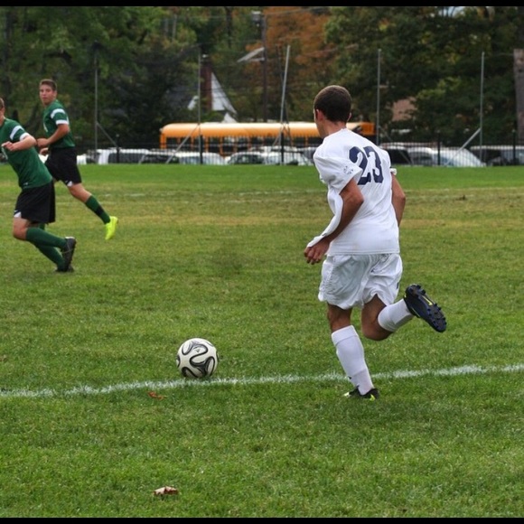 Profile Picture of Nick Biunno (@biunno14) on Poshmark